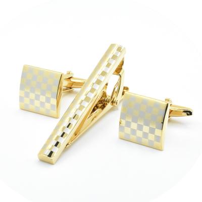 China New Mens Metal Tie Brass Cufflinks And Pull Clasp Sets Square Mosaic Pattern Simple Gold Party Gift for sale