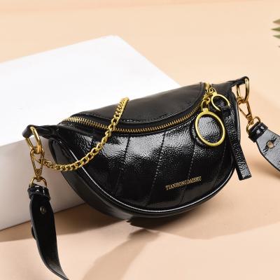 China NEW 2021 high quality women shoulder bags cross - body bag women chain bagGirls leather cool bagVersatile for sale