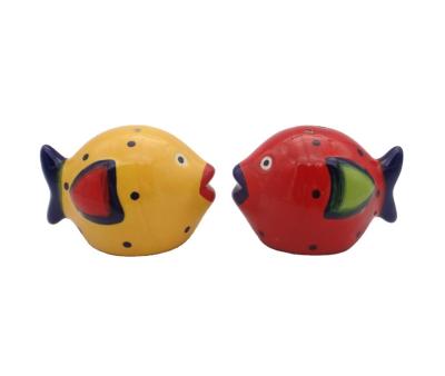 China Modern Ceramic Salt And Pepper Shaker Fish Design Summer Hot Sale for sale