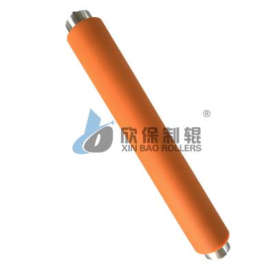 China UV roterende machine rubber roller weerstand tegen UV veroudering olieweerstand en chemische weerstand Te koop