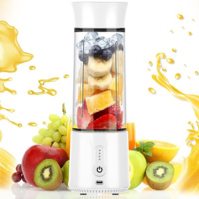 China Outdoor Portable Car Fruit Juicer Blender Cup 7.4V Motor With 4000 Mah Battery for sale