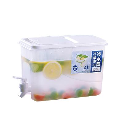 China Viable Beverage Dispenser Fridge Cold Water Iced Kettle With Tap Large Capacity Plastic Beverage Jar for sale