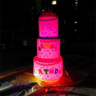 China Party Sales Excellent Inflatable Cake Model , Giant Inflatable Birthday Cake For Party for sale