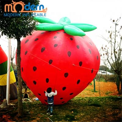 China Oxford Cloth Giant Inflatable Strawberry Giant Inflatable Fruit Model for sale