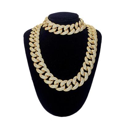 China CLASSIC Hip Hop Moissanite Gold Charm 18K Cuban Link Necklace Chains Iced Out for sale