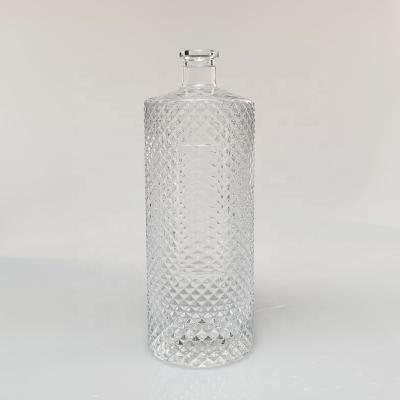 China Premium Beverage HKG 1000ml spirits glass bottle 1 liter guala liquor glass top bottle for sale for sale