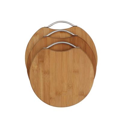 China Sustainable Wholesale Round Bamboo Chopping Board Extra Large And Thick Chopper Set With Metal Handle for sale