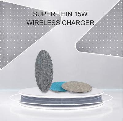 China Widely Applicable Outdoor Mini Charger Portable Low Price Popular Slim Wireless Charger for sale