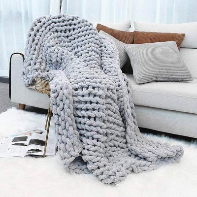 China Beautiful Appearance Anti-Static Knit Chunky Chenille Couch Blanket Handmade Blanket Weighted Chenille Knit Blanket Dark Gray for sale