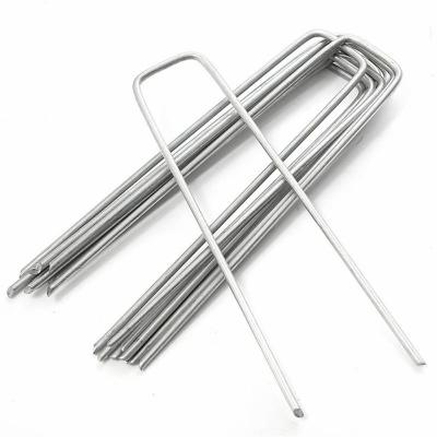 China Galvanized U Shaped Long Flat Wire Garden Staple Lawn Staple Pins 4-12 Inch for sale