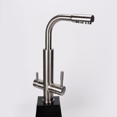 China Best Household Competitive Price Deck Mounted Pull Out Griferia Brass Kitchen Faucet for sale