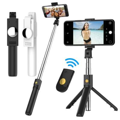 China Cheapest Remote Tripod / Controller Extendable Tripods 1000mm Remote Controller 1000mm Height / Selfie Stick With Phone Holder Wireless Remote Selfie Stick for sale