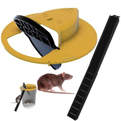 China Amazon Hot Selling Disposable Rat Disposable Mice Reusable Automatic Reset Hook Mouse Traps Flip Mousetrap Slide Bucket Lid Mouse Trap for sale