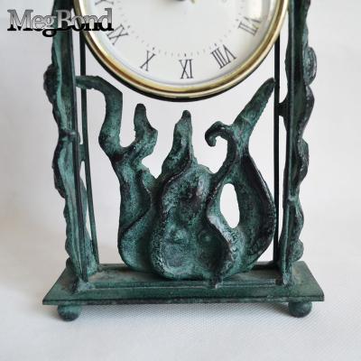 China Metal Cast Iron Octopus Coral Table Clock For Idea Handwork Coastal Decor Metal Gift Marine Item - Megbond for sale