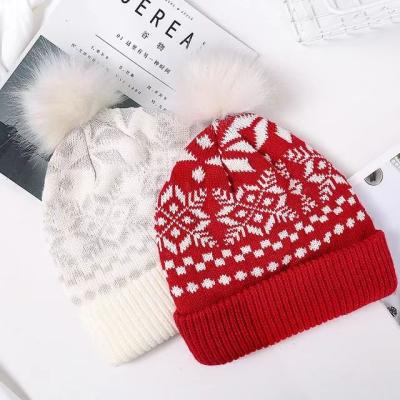 China COMMON Christmas New Year Hat Custom High Quality Plain Soft Warm Winter Knitted Hat for sale