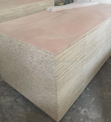 China Okoume 16mm Poplar Material Bintangor Face Block Panel Supplier for sale