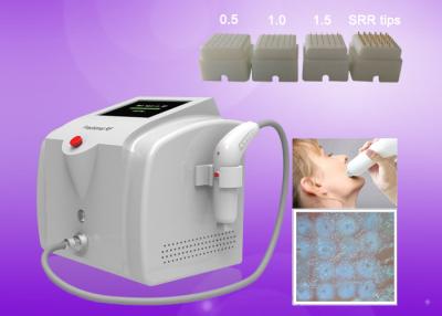 Chine Machine partielle de beauté de la Micro-Aiguille rf 50Hz/60Hz pour le rajeunissement de peau à vendre