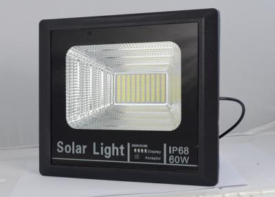 Chine Lumières d'inondation solaires de 60 watts LED avec le capteur de mouvement, lumières actionnées solaires imperméables de LED à vendre