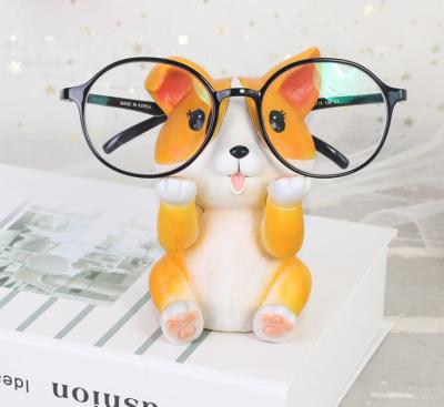 China Table Free Standing Hot Sales Glasses Stand Creative Cute Resin Animals Dog Glasses Sunglasses Stand Holder Bracket for sale