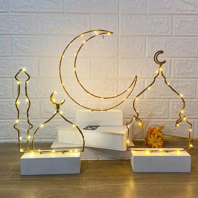 China Islam Metal Craft Eid Lesser Bairam Moon Islam Decor Ramadan Wooden LED Light Decoration A3349 for sale