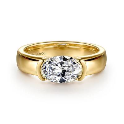 China Lab Diamond Wedding Band VVS Clarity HPHT Oval Cut Lab Crescido Diamond Ring à venda