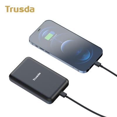 China Trusda china factory fast charging type c power bank 5v 2a power charging support magnetic wireless magnetic bank for sale