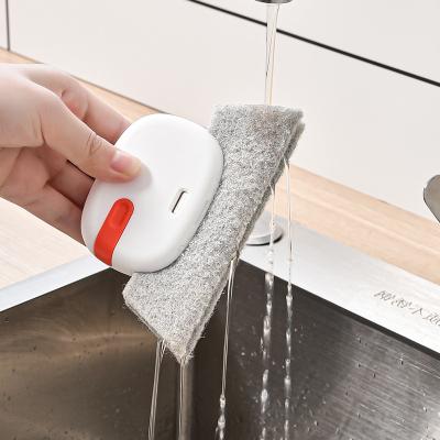 China New Sustainable Soft Glue Crevice No Dead Fish Cleaning Brush Easy Decontamination Crevice Brush for sale