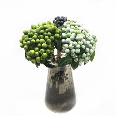 China Artificial Indoor Outdoor Short Berry Berry Bouquet Decoration Plastic Material Berry Branch Home Decoration Selection for sale