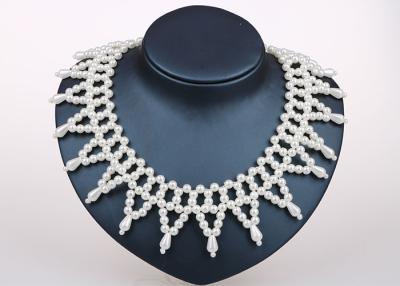 China Triangle Handmade Simulated Pearl Jewellery Collar Necklace For Anniversary Party for sale