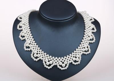 China Handcrafted Designer Bridesmaids Faux Pearl Statement Necklace Costume Jewelry for sale