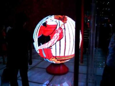 China A exposição conduzida da bola da cor completa de SMD P4 esfera interna curvada conduziu o painel à venda