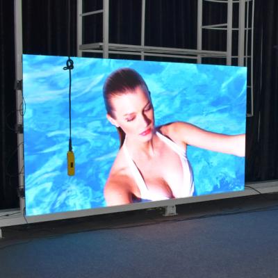 China Full Color indoor Led Display P 2.5 Module Size 320 mm X 160 mm , Cabinet Size 640 mm X 640 mm for sale