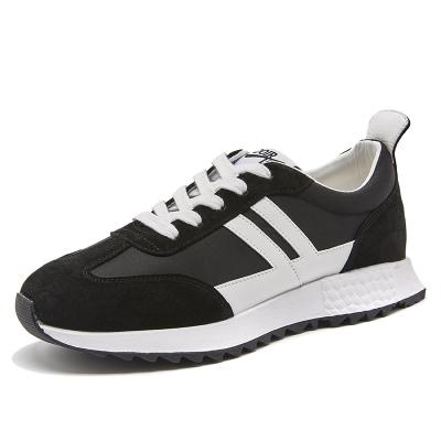 China Cushioning Genuine Leather Ladies Fashion Black Running Shoes for sale