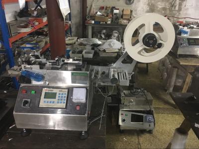 Chine Machine complètement automatique de coupeur de ruban de label avec l'ordinateur micro 60L*44W*44Hmm à vendre