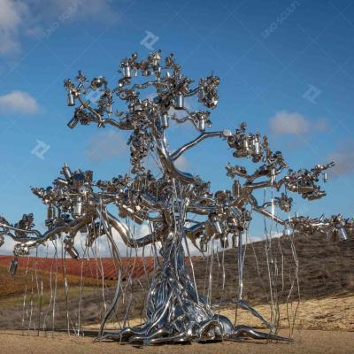 China 7.6m High Mirror Polished Stainless Steel People Tree Sculpture for sale