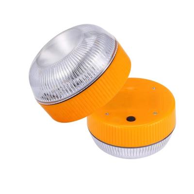 China Multifunctional ABS +LED LIGHT+Strong Magnet V16 Outdoor Warning Emergency Warning Led Emergency Light for sale