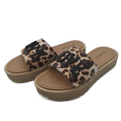 China Fashion Women's Thick-soled Leopard Indoor Slippers Outdoor Lightweight Fashion Slippers Print EVA Slide Sandal for sale