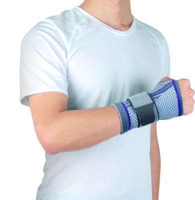 China Wrsit Support Cirflat Elastic Wrist Support with Gel and Strap for sale