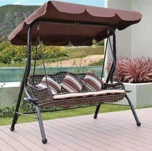 Chine 500 kg Charge 3 personnes Canopy Swing résistant aux UV 3 personnes Porch Swing à vendre