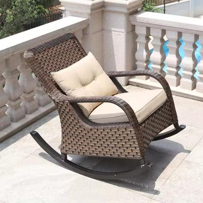 Cina Sedile a dondolo per esterno impermeabile Rattan Color Garden Rocking Lounger in vendita