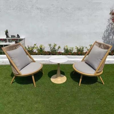 China Ausgeklappte Wicker Patio Stühle Weaving Rattan Garten Stühle mit Kissen zu verkaufen