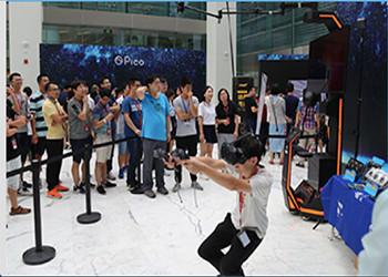 中国 遊園地のための大きく涼しいVRの永続的なプラットホームHTC Viveの事実上のシミュレーター 販売のため