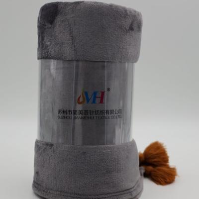 China Soft JMH Custom Design Grey 220GMS Throw Flannel Simplicity Soild Warm Coral Winter Nap Blanket for sale