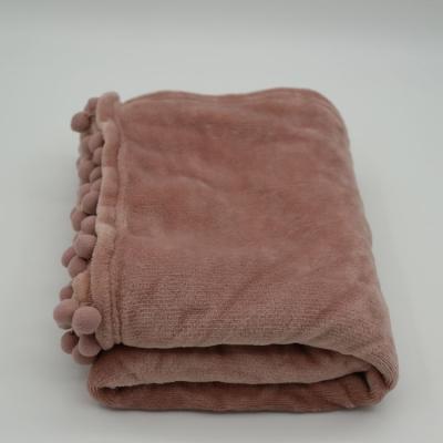 China Soft JMH Custom Design Light Pink 220GMS Ball Flannel Throw Soild Color  Single  Wholesale Blanket for sale