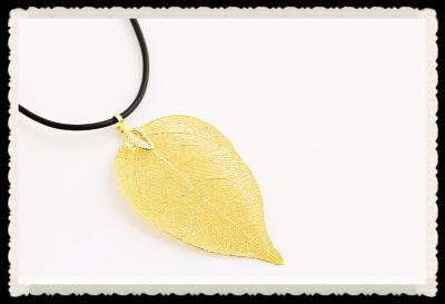 China Nature Dipped 24K Gold Leaf Pendant Necklace for sale