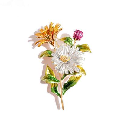 China Fashionable Wild Flower Brooch Creative Jewelry Painted Enamel Multi Color Chrysanthemum Rhinestone Brooch for sale