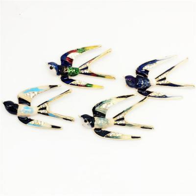 China Cute Fashionable Enamel Peace Bird Brooch Clothing Accessories Swallow Animal Brooch For Clothing for sale