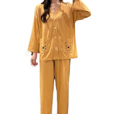 China Breathable wholesale customized spring and autumn pajamas women's suit cartoon long sleeved home clothes for sale