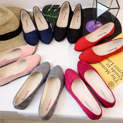 China Fashion Trend Flat for New Style Women's Summer Style Casual Flat Comfortable Outdoor Women's Simple Ballet Shoes Candy Colors for sale