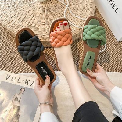 China New Fashion Indoor Square Slippers Summer Fashion Trend Main Home Indoor Bathroom Bathing Women's Slippers for sale